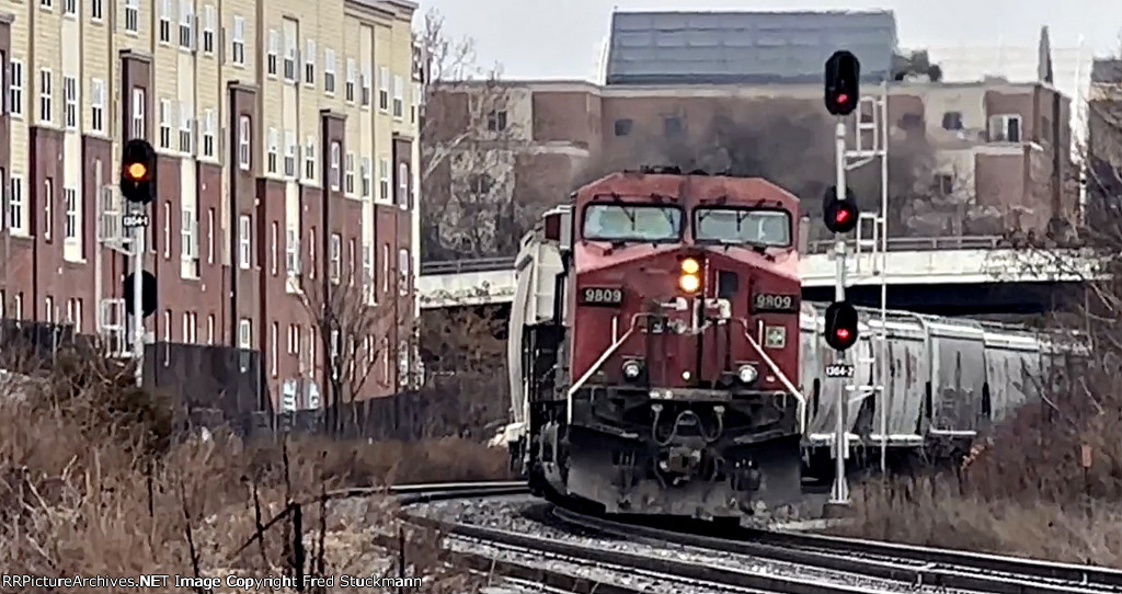 CP 9809 is set to clear the signal at Exchange St.